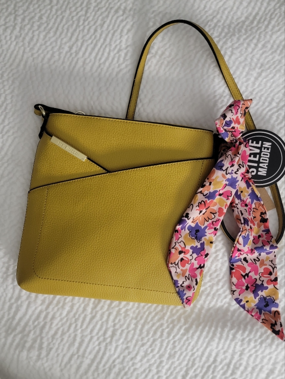 🆕️👜Steve Madden BCYPRUS Crossbody Bag Purse, GOLD